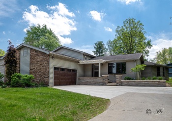 2031 Winchester, FREEPORT, Illinois 61032, 3 Bedrooms Bedrooms, ,2 BathroomsBathrooms,House,For Sale,Winchester,202502529