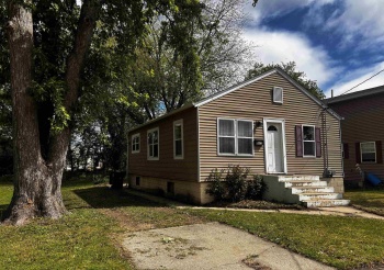 437 Washington, SOUTH BELOIT, Illinois 61080, 2 Bedrooms Bedrooms, ,1 BathroomBathrooms,House,For Sale,Washington,202502535