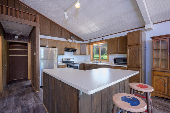 9 Oakmont, GALENA, Illinois 61036, 4 Bedrooms Bedrooms, ,2 BathroomsBathrooms,House,For Sale,Oakmont,202502539