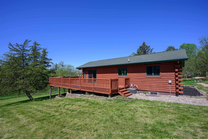 9 Oakmont, GALENA, Illinois 61036, 4 Bedrooms Bedrooms, ,2 BathroomsBathrooms,House,For Sale,Oakmont,202502539