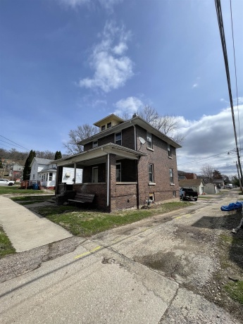 6 6th, SAVANNA, Illinois 61074, 3 Bedrooms Bedrooms, ,1 BathroomBathrooms,House,For Sale,6th,202502614