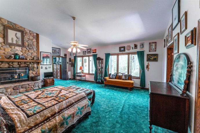 1479 Old Mill, FRANKLIN GROVE, Illinois 61031, 4 Bedrooms Bedrooms, ,4 BathroomsBathrooms,House,For Sale,Old Mill,202502625