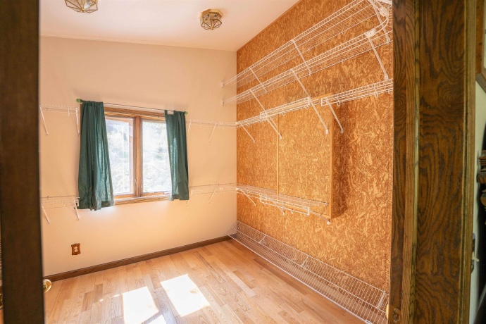 1479 Old Mill, FRANKLIN GROVE, Illinois 61031, 4 Bedrooms Bedrooms, ,4 BathroomsBathrooms,House,For Sale,Old Mill,202502625