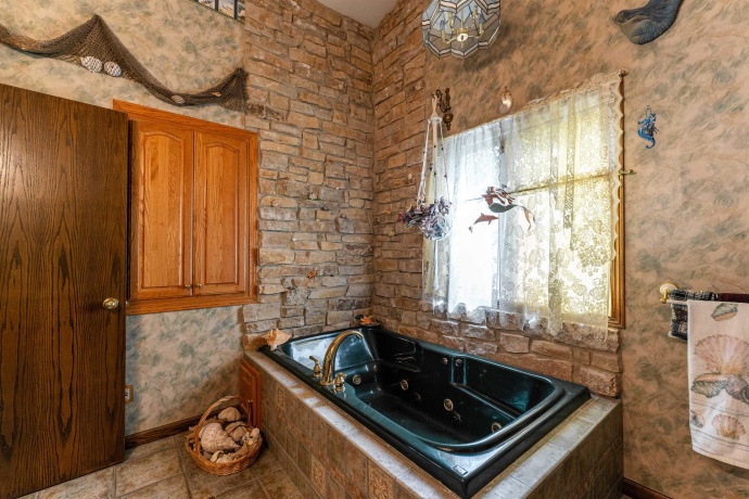 1479 Old Mill, FRANKLIN GROVE, Illinois 61031, 4 Bedrooms Bedrooms, ,4 BathroomsBathrooms,House,For Sale,Old Mill,202502625