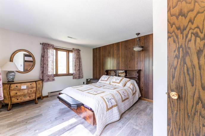 1479 Old Mill, FRANKLIN GROVE, Illinois 61031, 4 Bedrooms Bedrooms, ,4 BathroomsBathrooms,House,For Sale,Old Mill,202502625