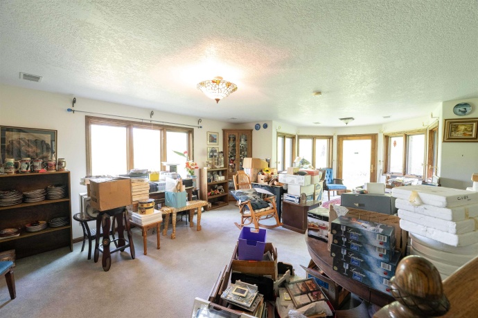 1479 Old Mill, FRANKLIN GROVE, Illinois 61031, 4 Bedrooms Bedrooms, ,4 BathroomsBathrooms,House,For Sale,Old Mill,202502625