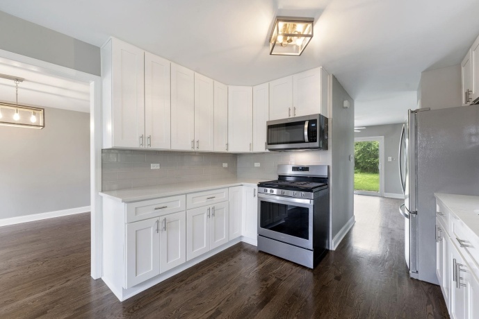 666 Barberry, HIGHLAND PARK, Illinois 60035, 3 Bedrooms Bedrooms, ,2 BathroomsBathrooms,House,For Sale,Barberry,202502635