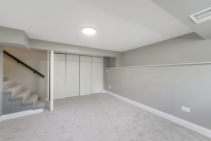 666 Barberry, HIGHLAND PARK, Illinois 60035, 3 Bedrooms Bedrooms, ,2 BathroomsBathrooms,House,For Sale,Barberry,202502635