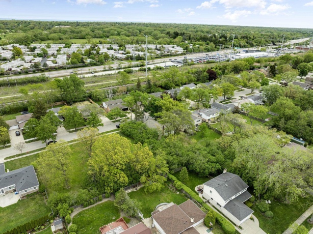 666 Barberry, HIGHLAND PARK, Illinois 60035, 3 Bedrooms Bedrooms, ,2 BathroomsBathrooms,House,For Sale,Barberry,202502635