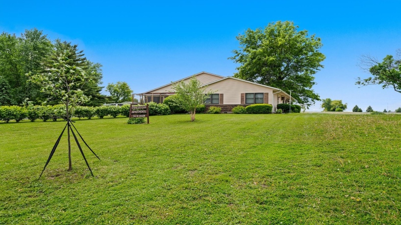 701 Oregon, POLO, Illinois 61064, ,2 Units,For Sale,Oregon,202502704