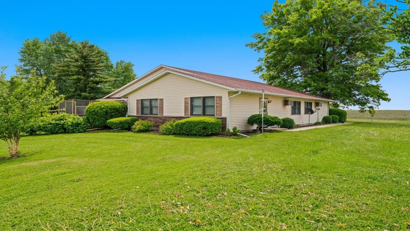 701 Oregon, POLO, Illinois 61064, ,2 Units,For Sale,Oregon,202502704