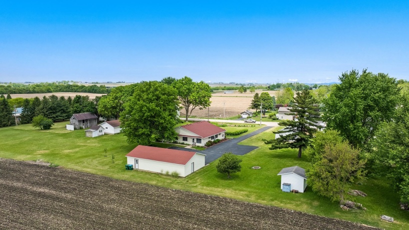 701 Oregon, POLO, Illinois 61064, ,2 Units,For Sale,Oregon,202502704