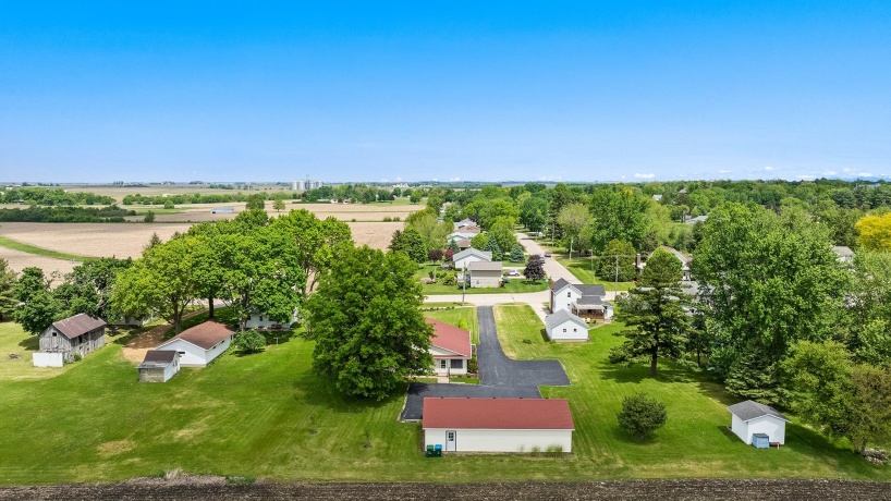 701 Oregon, POLO, Illinois 61064, ,2 Units,For Sale,Oregon,202502704