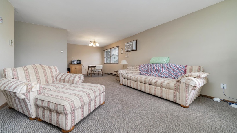 107 Franklin(2Properties), POLO, Illinois 61064, ,5+ Units,For Sale,Franklin(2Properties),202502715