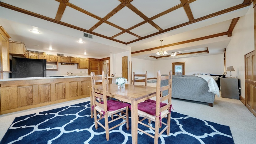 107 Franklin(2Properties), POLO, Illinois 61064, ,5+ Units,For Sale,Franklin(2Properties),202502715