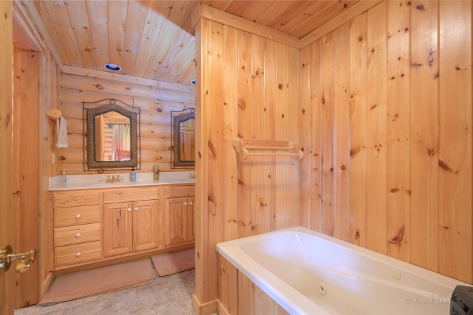 55 Stony, GALENA, Illinois 61036, 5 Bedrooms Bedrooms, ,5 BathroomsBathrooms,House,For Sale,Stony,202502717