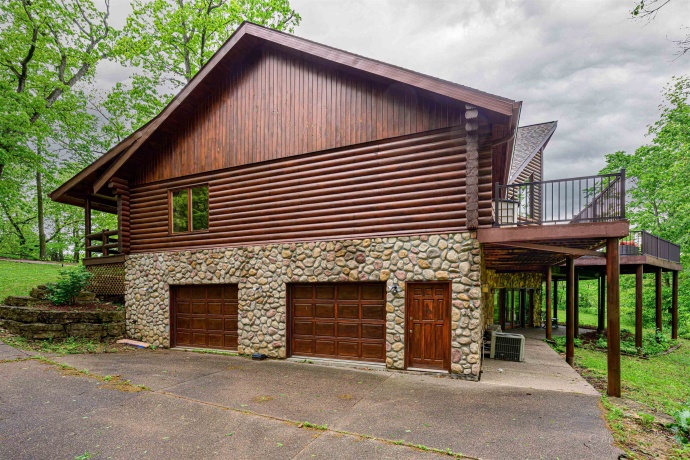 55 Stony, GALENA, Illinois 61036, 5 Bedrooms Bedrooms, ,5 BathroomsBathrooms,House,For Sale,Stony,202502717