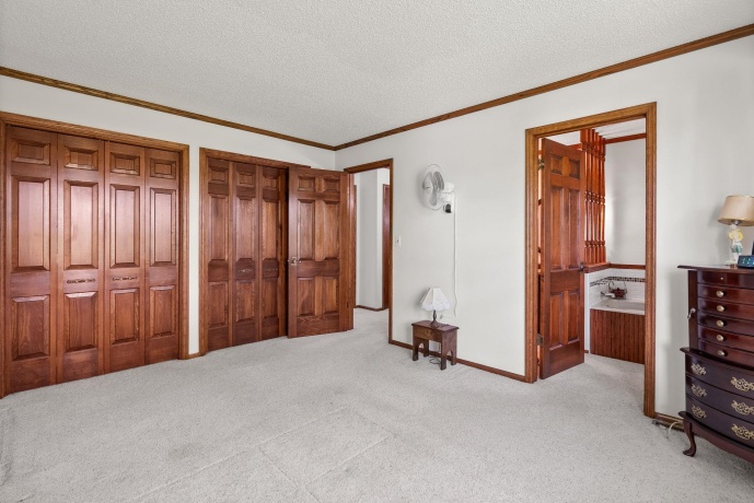 17380 CORBETT, MOUNT CARROLL, Illinois 61053, 6 Bedrooms Bedrooms, ,3 BathroomsBathrooms,House,For Sale,CORBETT,202502721