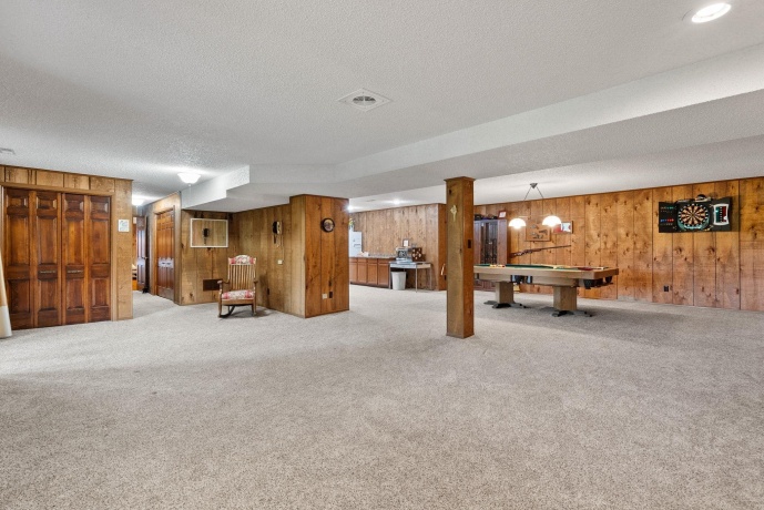 17380 CORBETT, MOUNT CARROLL, Illinois 61053, 6 Bedrooms Bedrooms, ,3 BathroomsBathrooms,House,For Sale,CORBETT,202502721