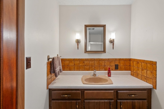 17380 CORBETT, MOUNT CARROLL, Illinois 61053, 6 Bedrooms Bedrooms, ,3 BathroomsBathrooms,House,For Sale,CORBETT,202502721