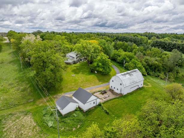 17380 CORBETT, MOUNT CARROLL, Illinois 61053, 6 Bedrooms Bedrooms, ,3 BathroomsBathrooms,House,For Sale,CORBETT,202502721