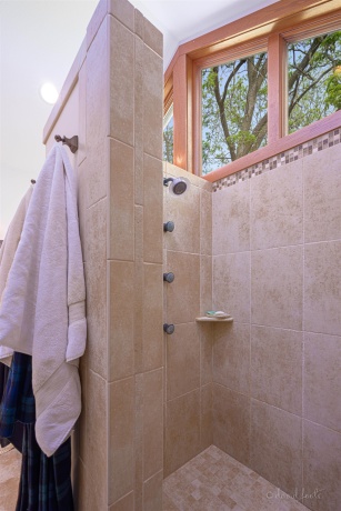 3 Longwood, GALENA, Illinois 61036, 5 Bedrooms Bedrooms, ,4 BathroomsBathrooms,House,For Sale,Longwood,202502725