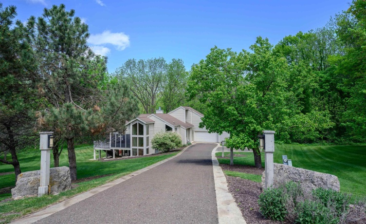 3 Longwood, GALENA, Illinois 61036, 5 Bedrooms Bedrooms, ,4 BathroomsBathrooms,House,For Sale,Longwood,202502725