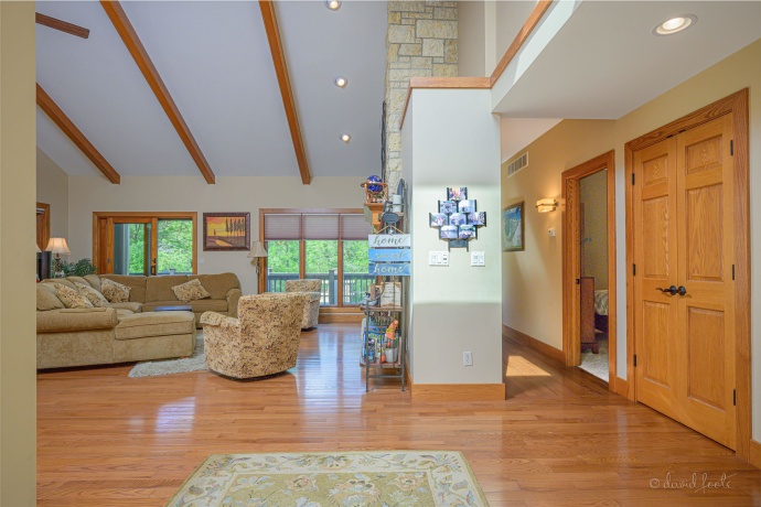 3 Longwood, GALENA, Illinois 61036, 5 Bedrooms Bedrooms, ,4 BathroomsBathrooms,House,For Sale,Longwood,202502725