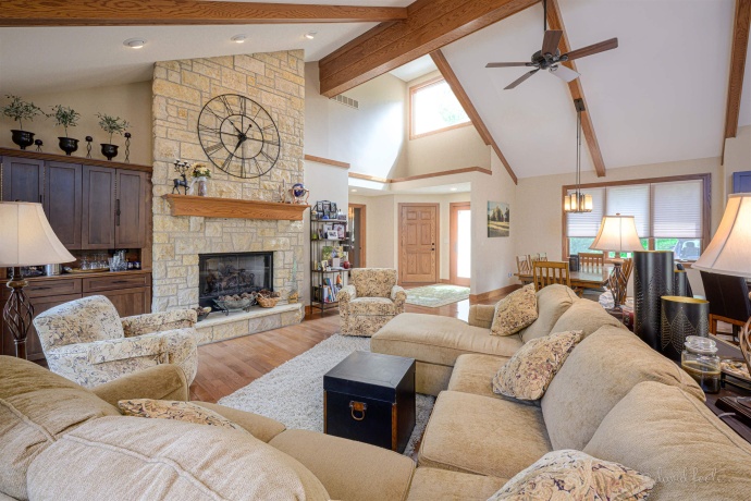 3 Longwood, GALENA, Illinois 61036, 5 Bedrooms Bedrooms, ,4 BathroomsBathrooms,House,For Sale,Longwood,202502725