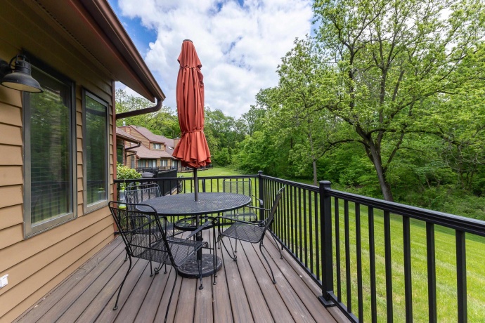 23 Oak Glen, GALENA, Illinois 61036, 2 Bedrooms Bedrooms, ,2 BathroomsBathrooms,Condominium,For Sale,Oak Glen,202502731