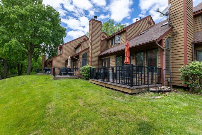 23 Oak Glen, GALENA, Illinois 61036, 2 Bedrooms Bedrooms, ,2 BathroomsBathrooms,Condominium,For Sale,Oak Glen,202502731