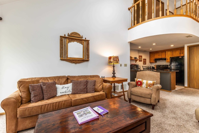 23 Oak Glen, GALENA, Illinois 61036, 2 Bedrooms Bedrooms, ,2 BathroomsBathrooms,Condominium,For Sale,Oak Glen,202502731