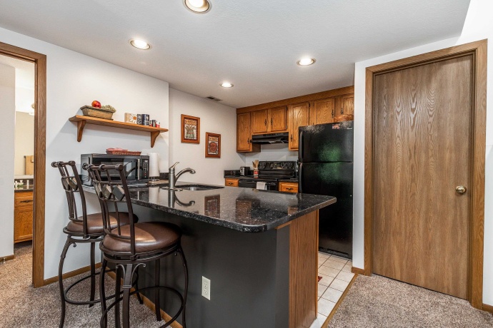 23 Oak Glen, GALENA, Illinois 61036, 2 Bedrooms Bedrooms, ,2 BathroomsBathrooms,Condominium,For Sale,Oak Glen,202502731