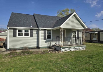 709 Congress, Rushville, Illinois 62681, 3 Bedrooms Bedrooms, ,1 BathroomBathrooms,House,For Sale,Congress,202502774