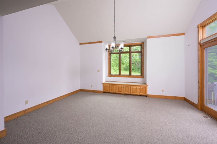 4 Acorn, GALENA, Illinois 61036, 4 Bedrooms Bedrooms, ,3 BathroomsBathrooms,House,For Sale,Acorn,202502783