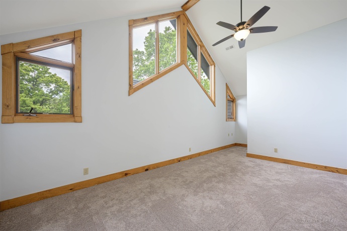 4 Acorn, GALENA, Illinois 61036, 4 Bedrooms Bedrooms, ,3 BathroomsBathrooms,House,For Sale,Acorn,202502783