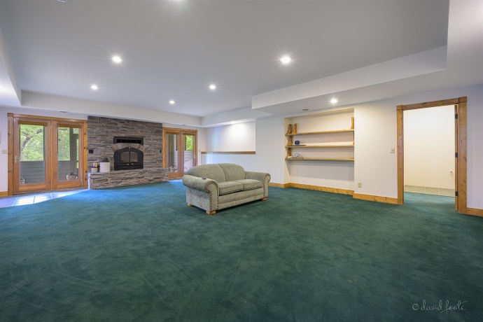 4 Acorn, GALENA, Illinois 61036, 4 Bedrooms Bedrooms, ,3 BathroomsBathrooms,House,For Sale,Acorn,202502783