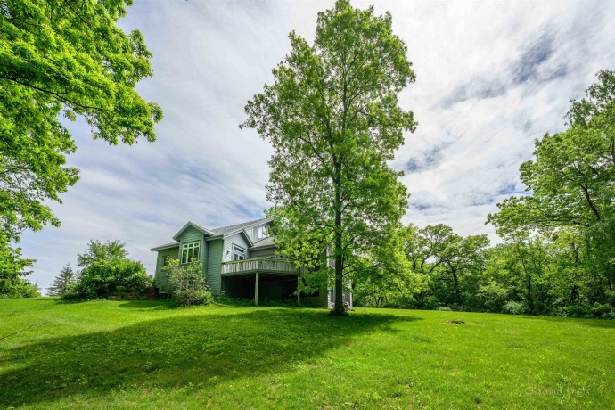 4 Acorn, GALENA, Illinois 61036, 4 Bedrooms Bedrooms, ,3 BathroomsBathrooms,House,For Sale,Acorn,202502783