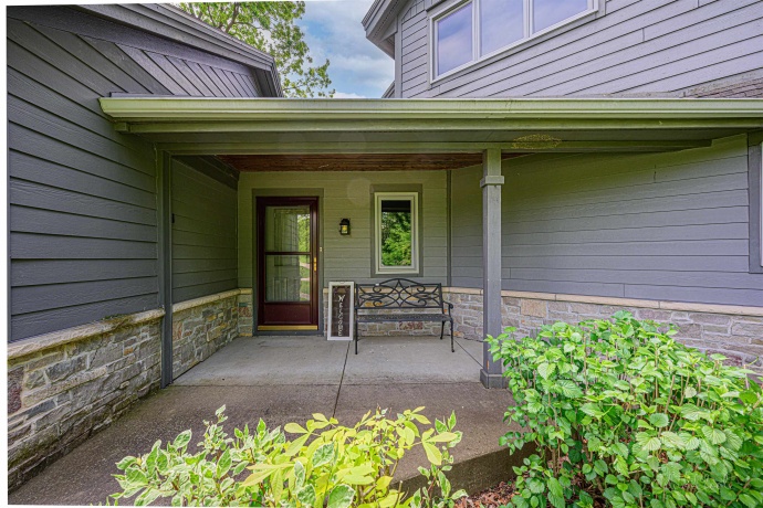 4 Acorn, GALENA, Illinois 61036, 4 Bedrooms Bedrooms, ,3 BathroomsBathrooms,House,For Sale,Acorn,202502783