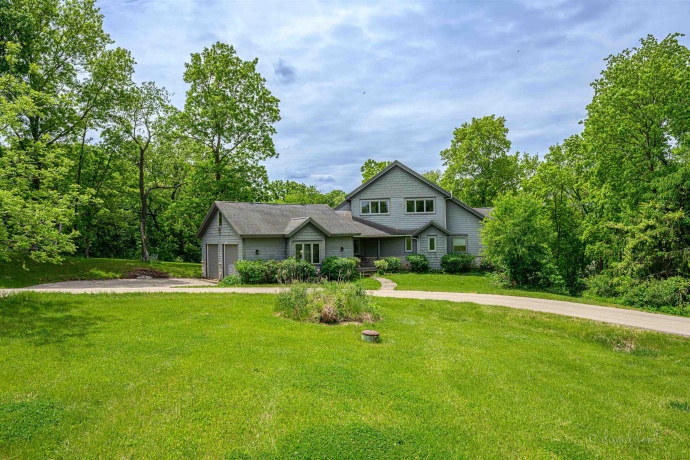 4 Acorn, GALENA, Illinois 61036, 4 Bedrooms Bedrooms, ,3 BathroomsBathrooms,House,For Sale,Acorn,202502783