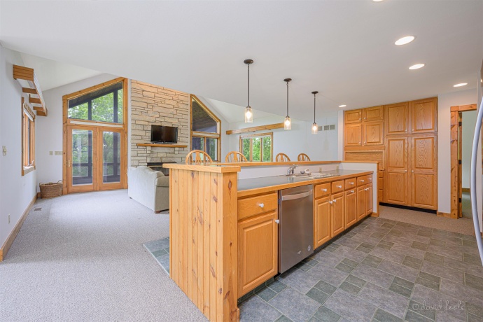 4 Acorn, GALENA, Illinois 61036, 4 Bedrooms Bedrooms, ,3 BathroomsBathrooms,House,For Sale,Acorn,202502783