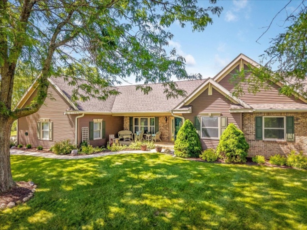 28-80 Highland, LAKE CARROLL, Illinois 61046, 4 Bedrooms Bedrooms, ,3 BathroomsBathrooms,House,For Sale,Highland,202502811