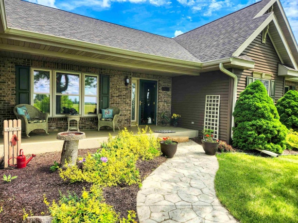 28-80 Highland, LAKE CARROLL, Illinois 61046, 4 Bedrooms Bedrooms, ,3 BathroomsBathrooms,House,For Sale,Highland,202502811