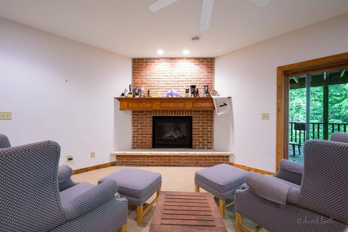 5 Boulder, GALENA, Illinois 61036, 4 Bedrooms Bedrooms, ,4 BathroomsBathrooms,House,For Sale,Boulder,202502859