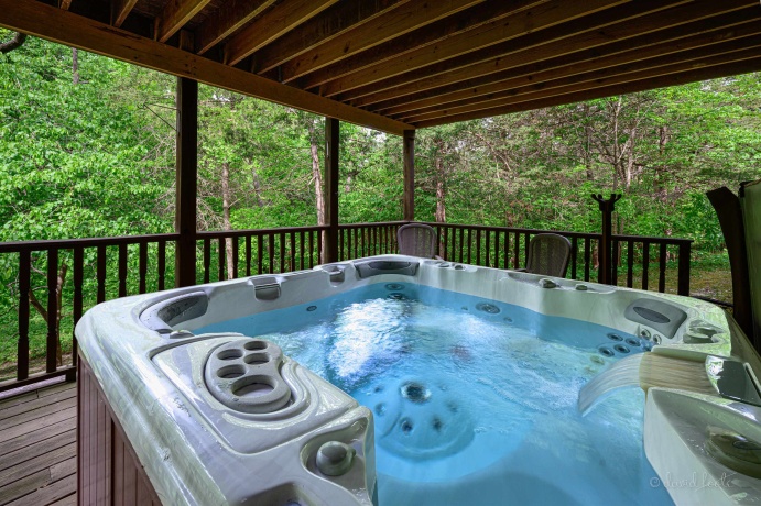 5 Boulder, GALENA, Illinois 61036, 4 Bedrooms Bedrooms, ,4 BathroomsBathrooms,House,For Sale,Boulder,202502859