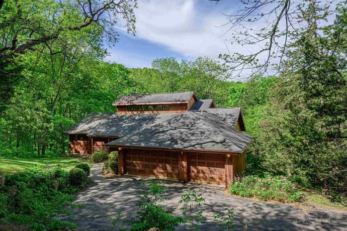 5 Boulder, GALENA, Illinois 61036, 4 Bedrooms Bedrooms, ,4 BathroomsBathrooms,House,For Sale,Boulder,202502859