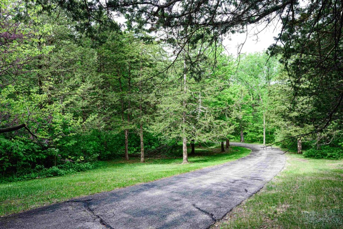 5 Boulder, GALENA, Illinois 61036, 4 Bedrooms Bedrooms, ,4 BathroomsBathrooms,House,For Sale,Boulder,202502859