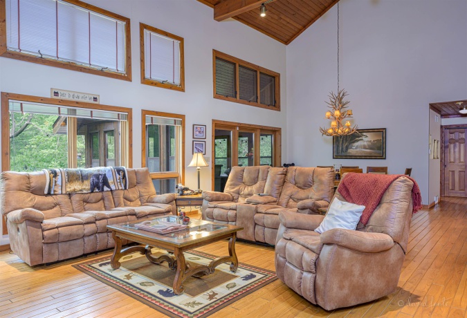 5 Boulder, GALENA, Illinois 61036, 4 Bedrooms Bedrooms, ,4 BathroomsBathrooms,House,For Sale,Boulder,202502859