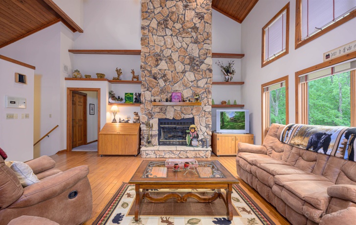 5 Boulder, GALENA, Illinois 61036, 4 Bedrooms Bedrooms, ,4 BathroomsBathrooms,House,For Sale,Boulder,202502859