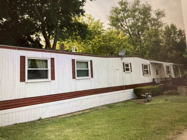 120 Claremont, LANARK, Illinois 61046, 3 Bedrooms Bedrooms, ,2 BathroomsBathrooms,House,For Sale,Claremont,202502866